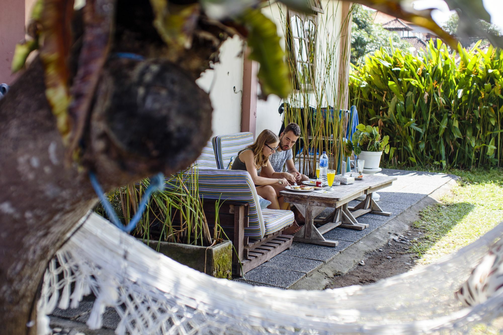 Surfers House Hotel Kuta Lombok Exterior foto